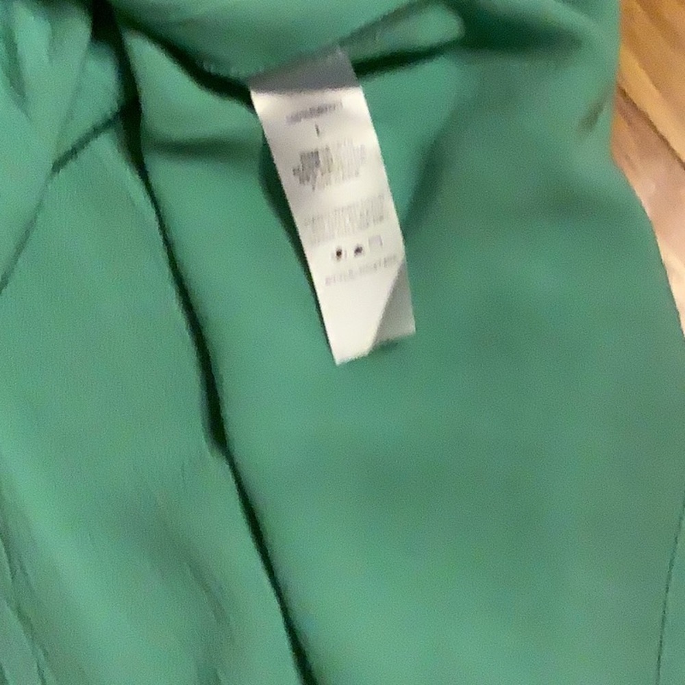 Haptics green blouse, never worn. Size large. - Picture 7 of 7